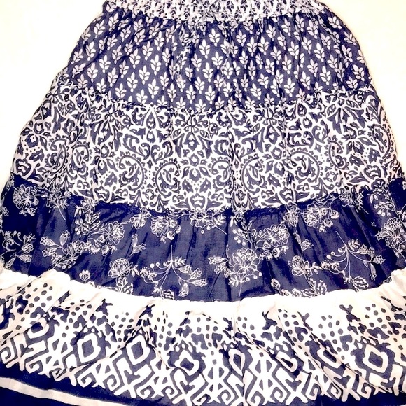 Old Navy Dresses & Skirts - OLD NAVY MIDI SKIRT